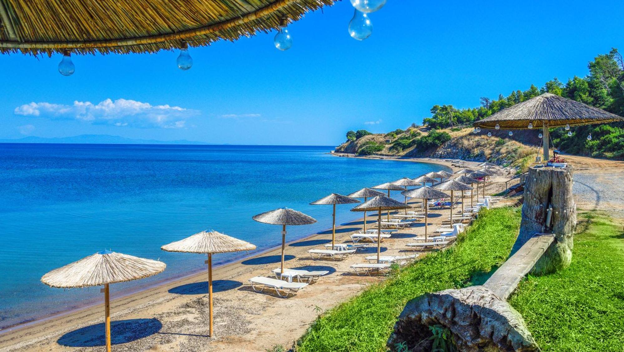 Elpiniki Luxury Apartments Nea Poteidaia Exterior foto
